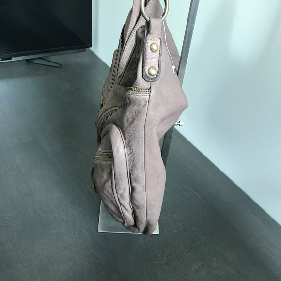 NWT WASHED LEATHER HOBO BY CZ FALCONER - Picture 4 of 7